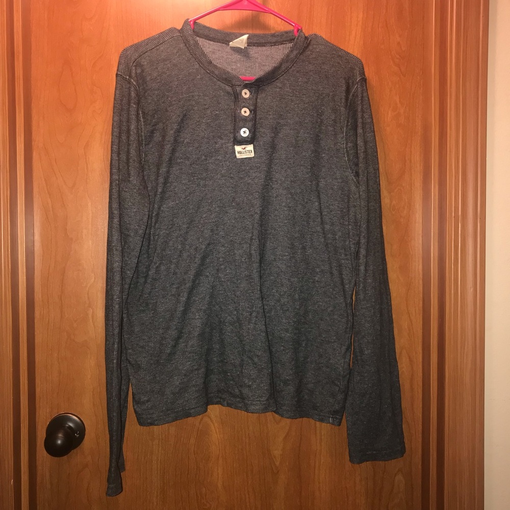 Men’s Hollister thermal style shirt in grey size L